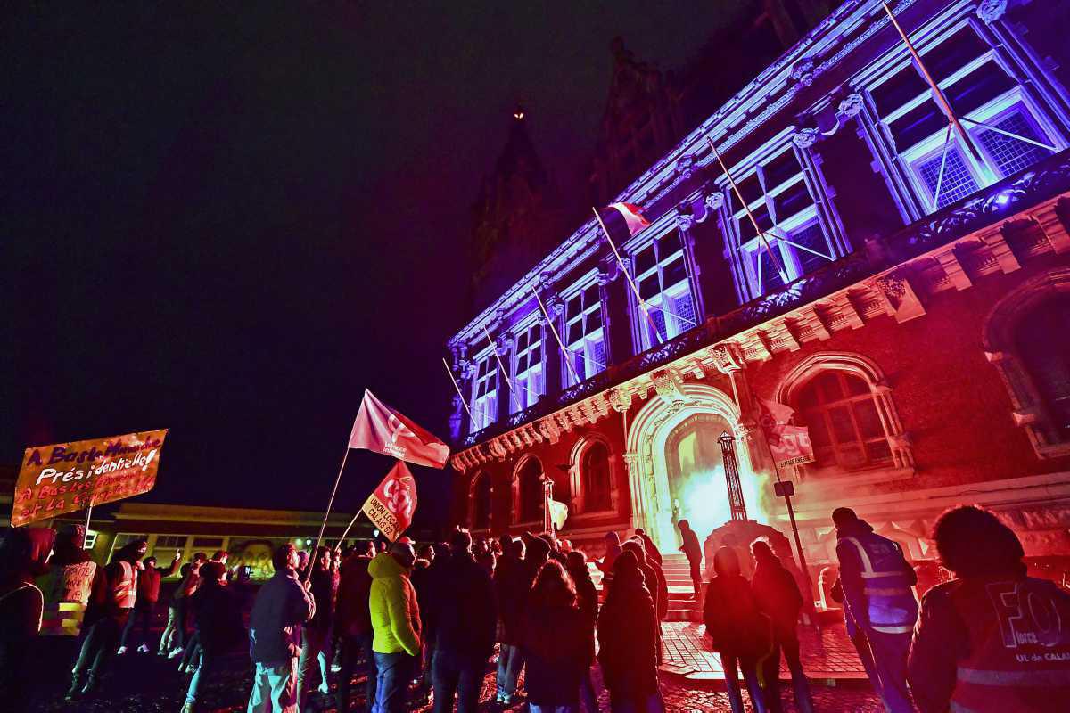 [Focus] - Réforme des retraites : Nuit agitée, manifestations et violences, après l'échec des motions de censure