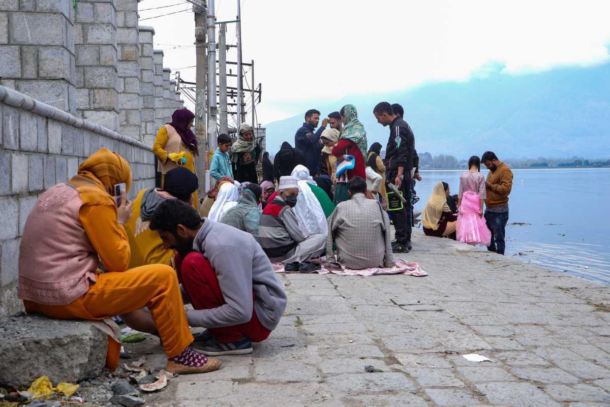 [Focus] - Au Kashmir, on se soigne les maux de l'hiver avec des sangsues