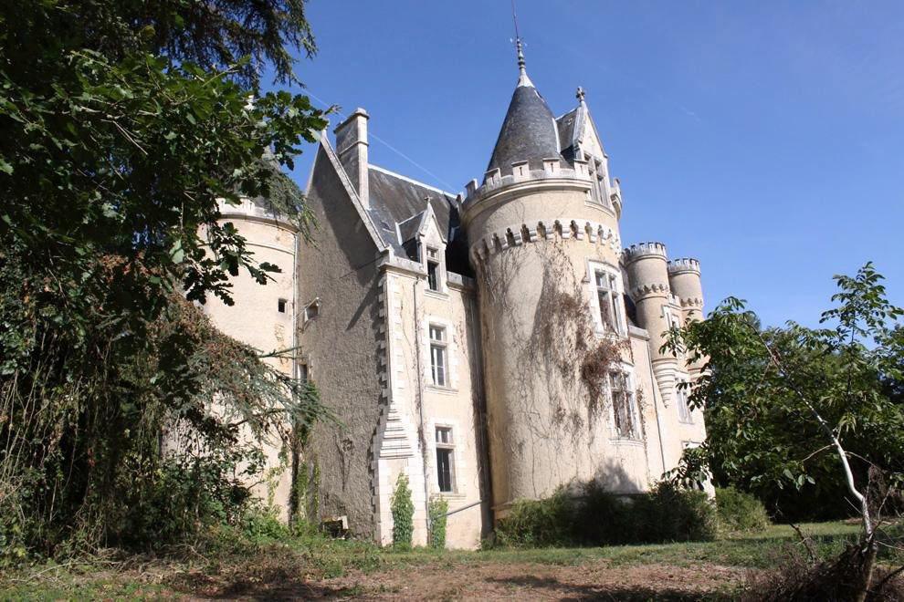 [Focus] - Passer une nuit dans le château le plus hanté de France.