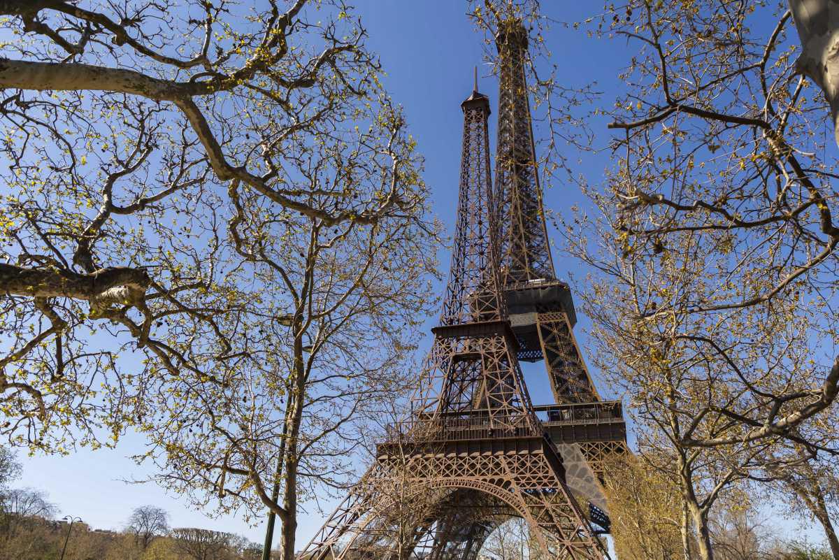 [Focus] - La Tour Eiffel a eu une petite fille et elle s'appelle Eiffela