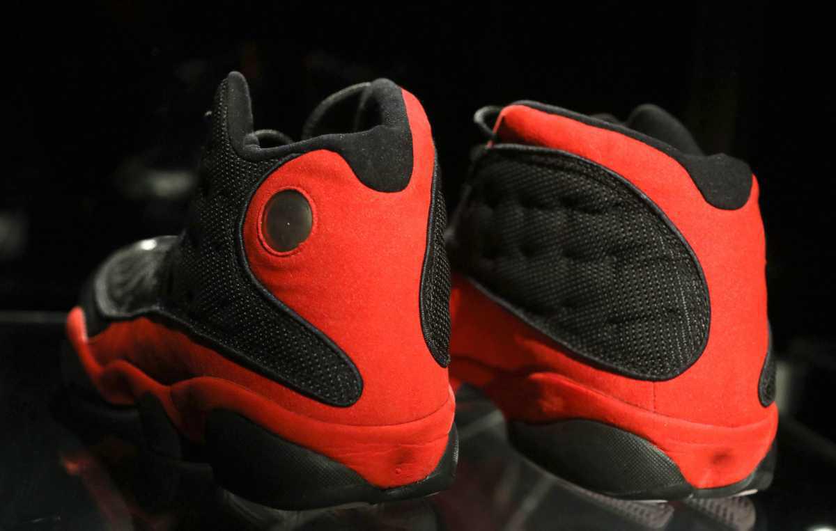 [Focus] - Les baskets de la finale NBA 1998 de Michael Jordan sont à vendre chez Sotheby's