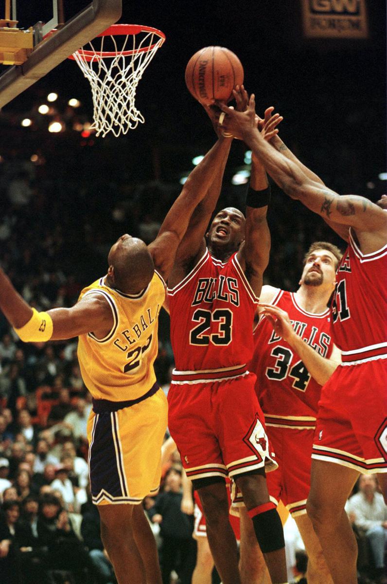 [Focus] - Les baskets de la finale NBA 1998 de Michael Jordan sont à vendre chez Sotheby's