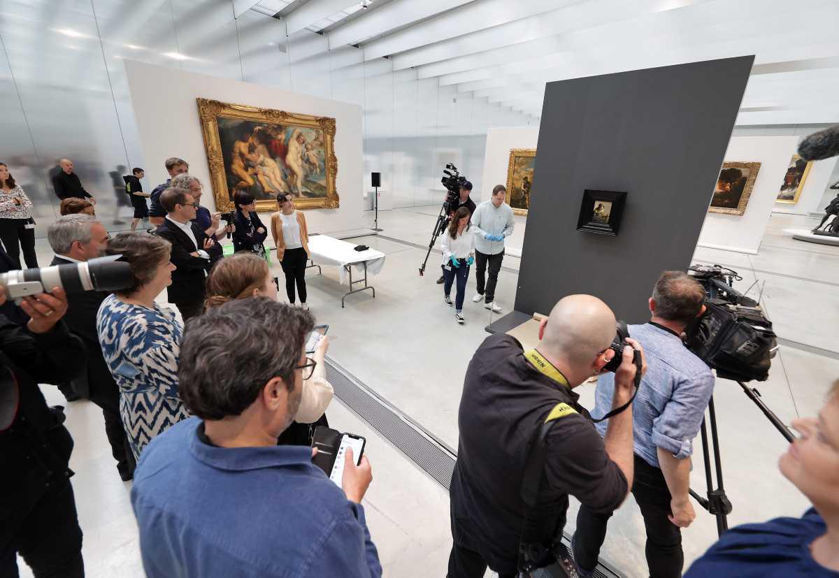 [Focus] - La dentellière de Vermeer arrive au musée du Louvre Lens