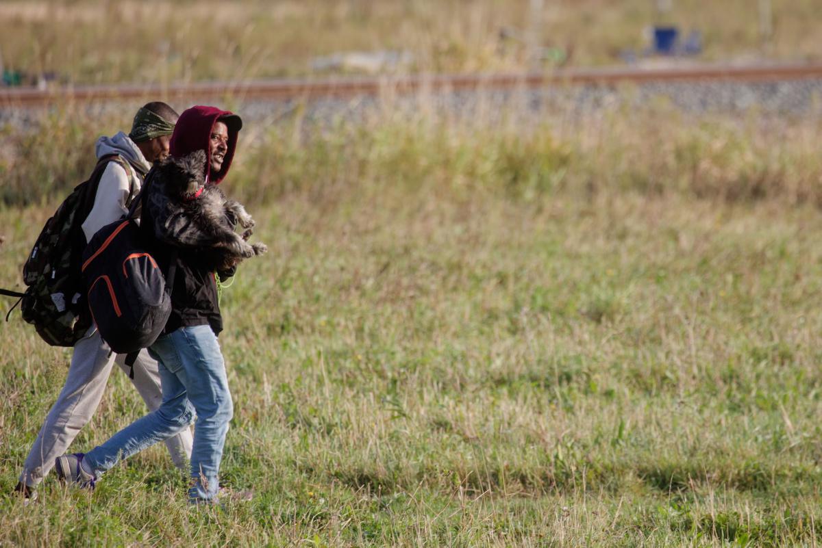 [Focus] - Le plus grand camp de migrants démantelé à Calais, une nouvelle fois