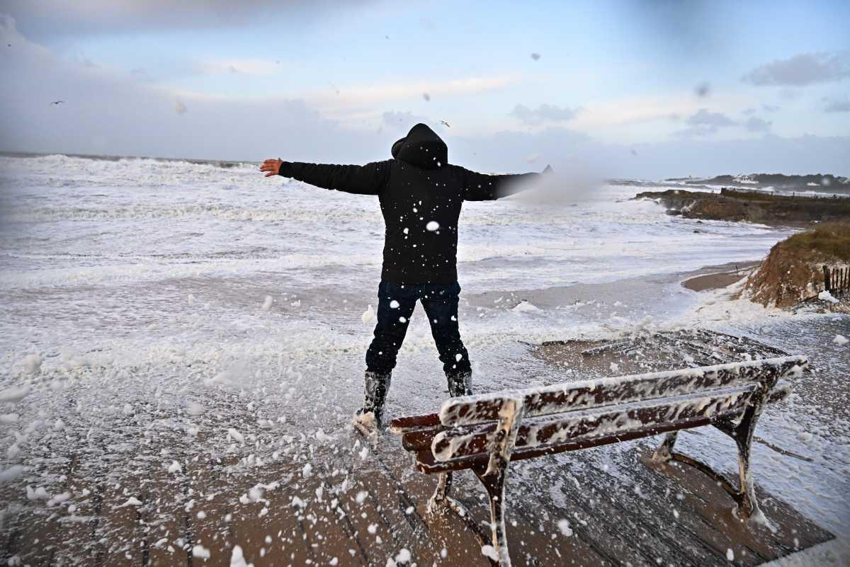 [Focus] - Tempête Ciaran, les photos les plus impressionnantes de vagues-submersion 
