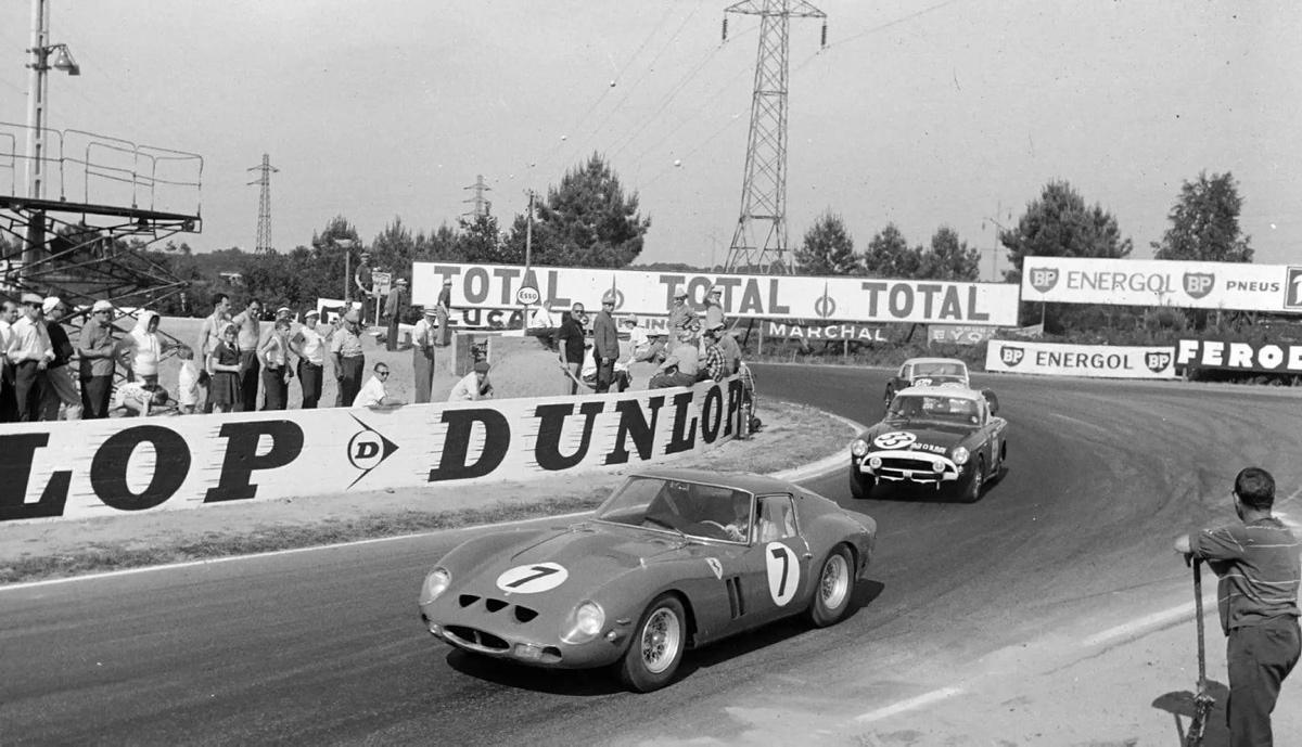 [Focus] - Une Ferrari de 1962 décroche la deuxième place des voitures les plus chers jamais vendues aux enchères 