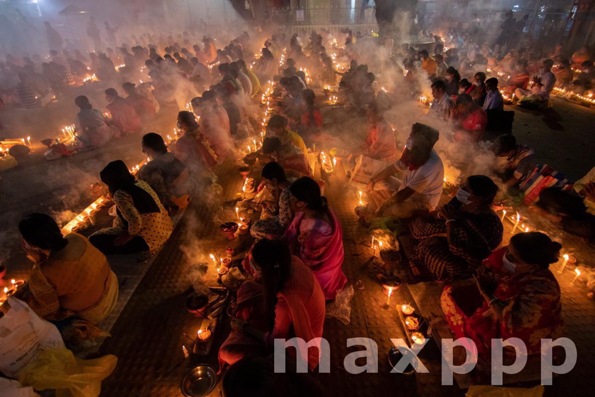 Bangladesh: Rakher Upobash