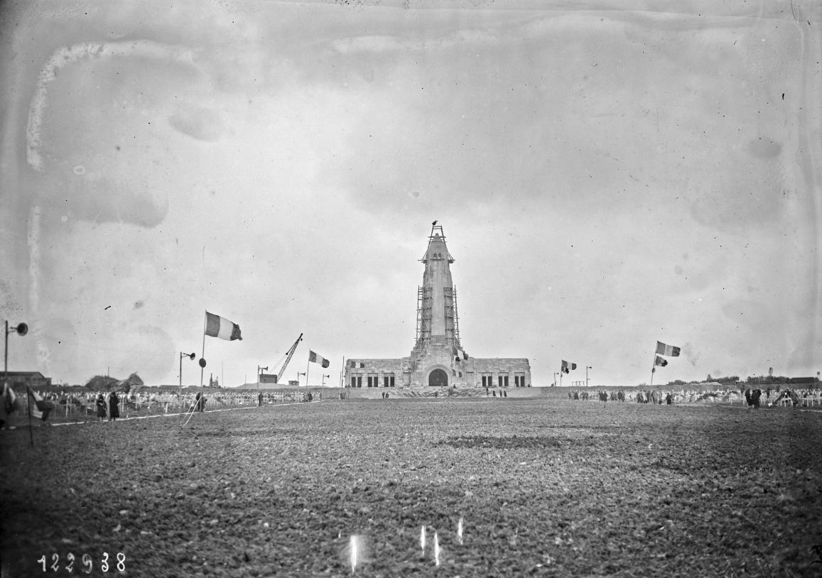 Ossuaire de Douaumont, 1927