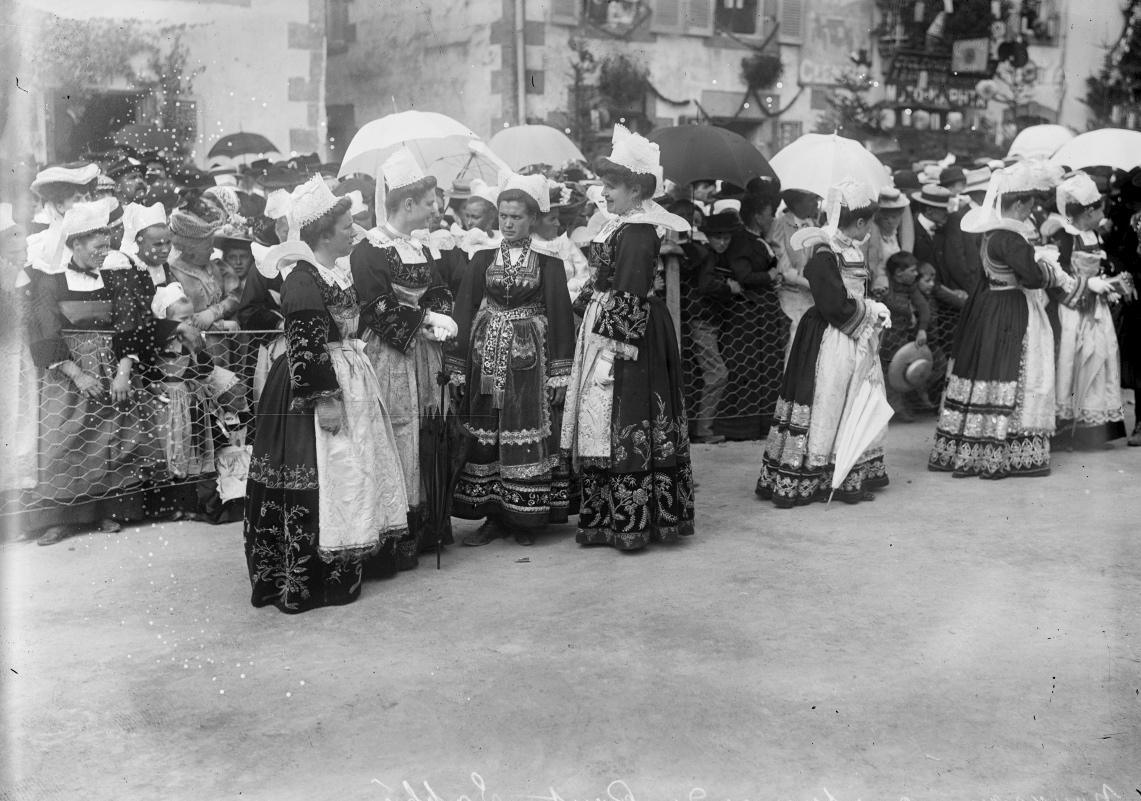 Nouveaux costumes de Pont-l'Abbé
