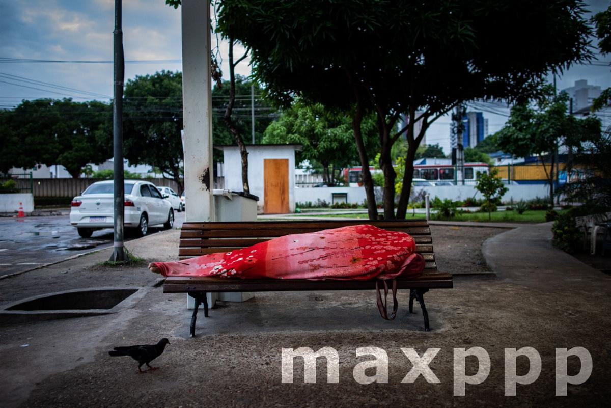 Collapse haunts Amazon in Brazil over covid uptick