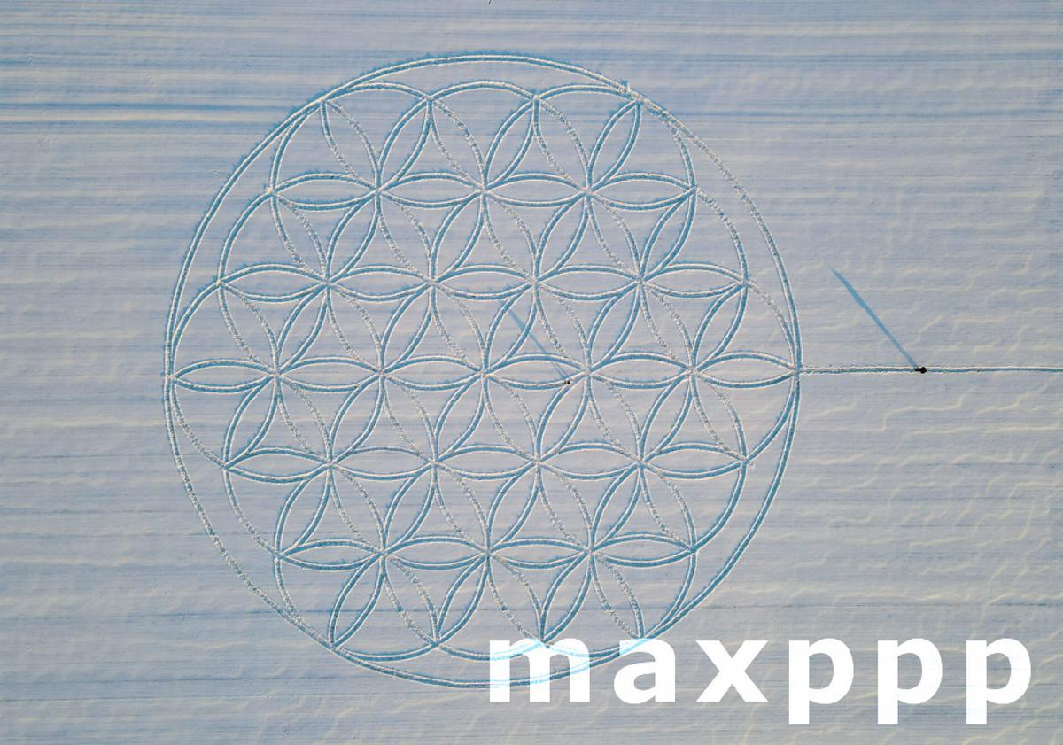 The flower of life as a sign in the snow