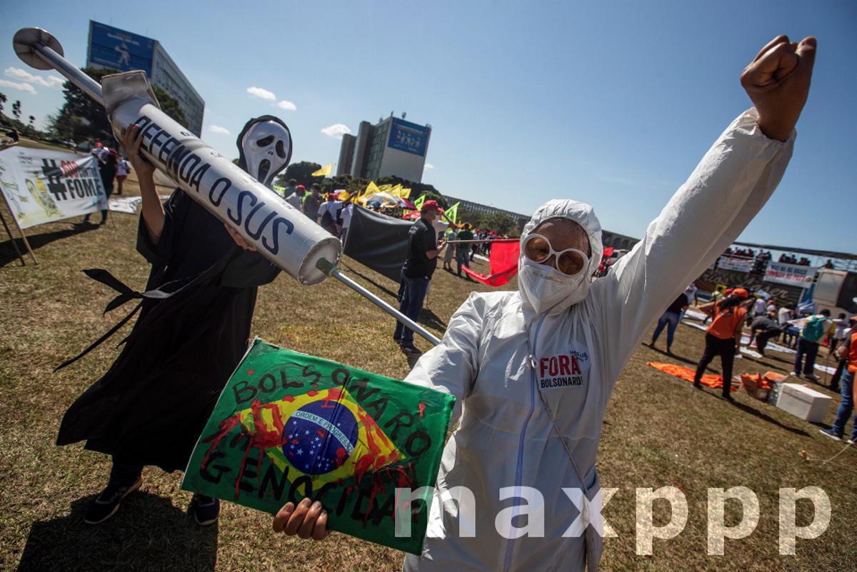 Unions demand help for the poor and stop privatizations in Brazil
