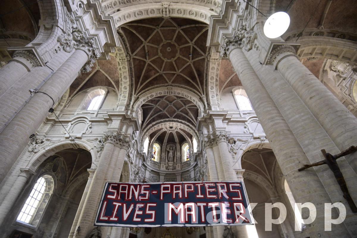 Brussels church under strike