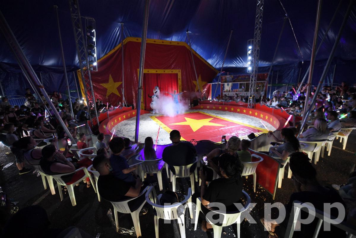 Première Cirque De France