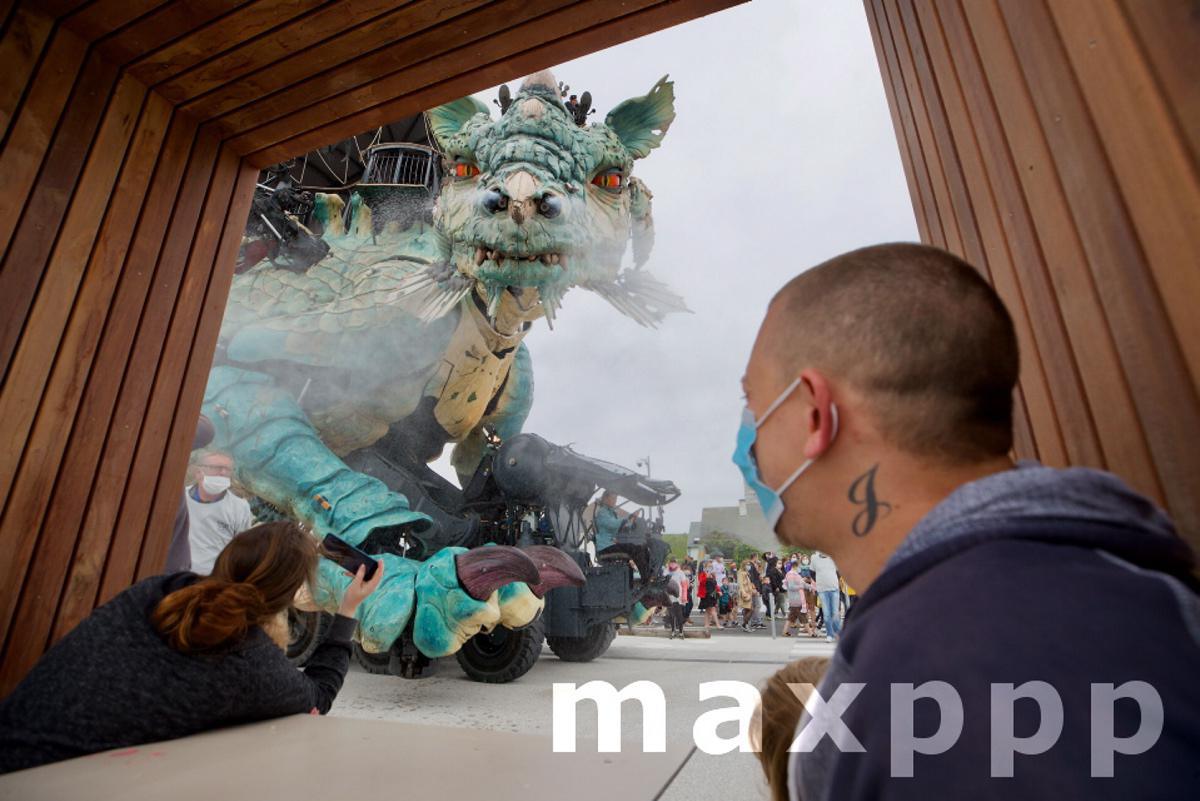 Sixième spectacle pour l'inauguration du front de mer de Calais