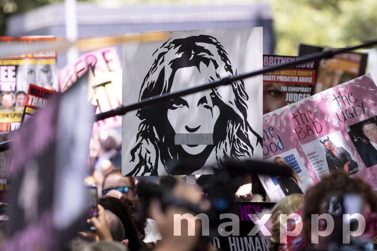 FreeBritney demonstration in Los Angeles