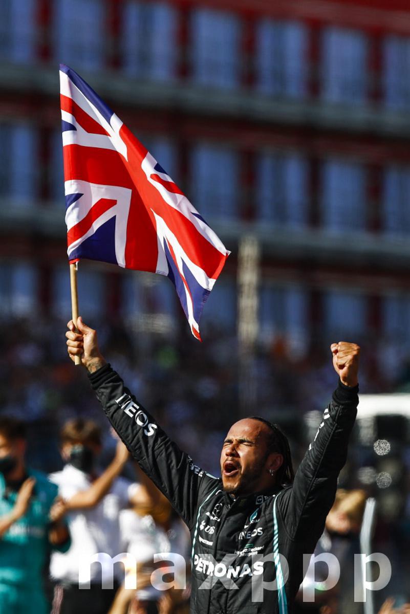F1 2021: British Grand Prix: Hamilton Wins