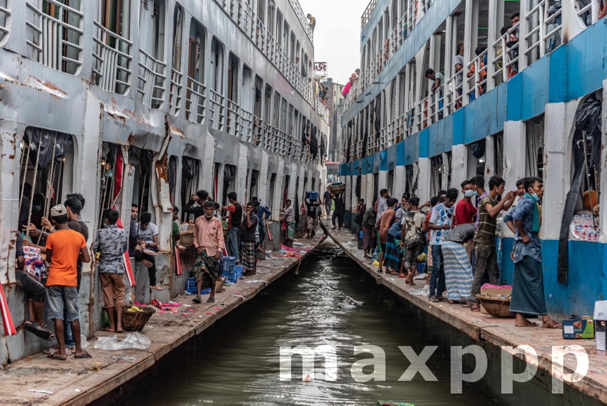 Bangladesh: Risky journey during Eid