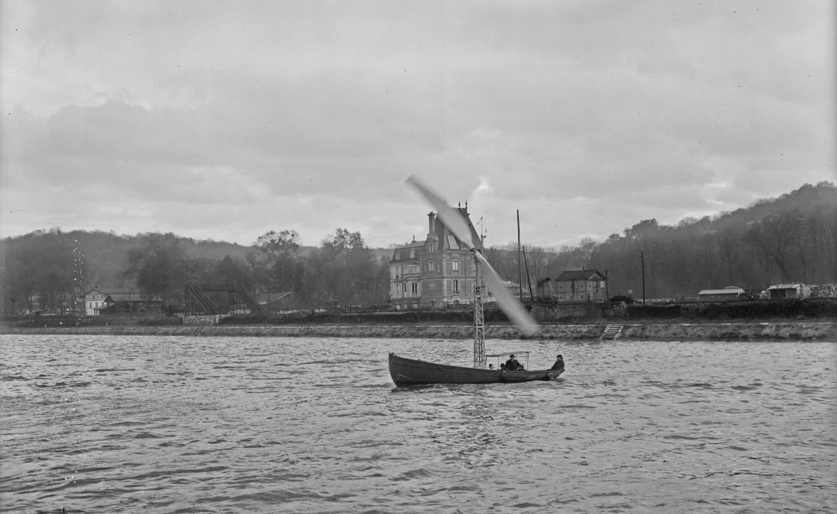 Bateau à turbine