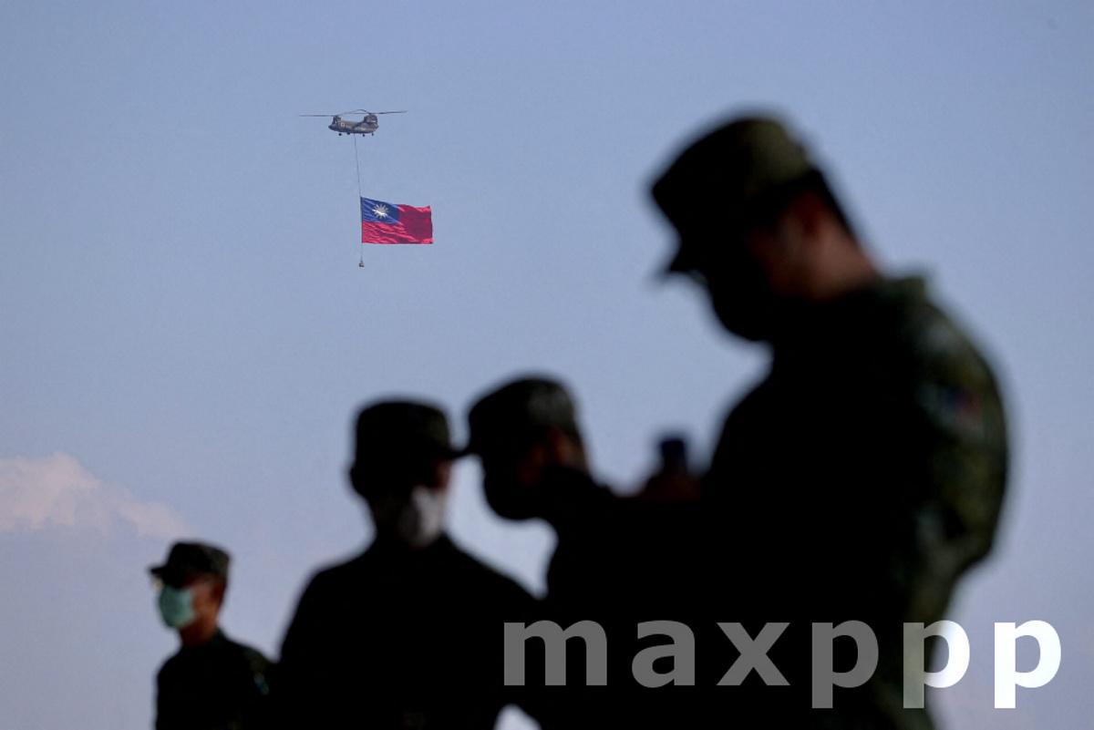 Taiwan flag flyby rehearsal ahead National Day