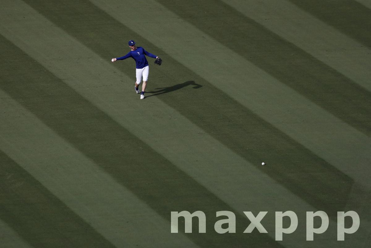 San Francisco Giants at Los Angeles Dodgers