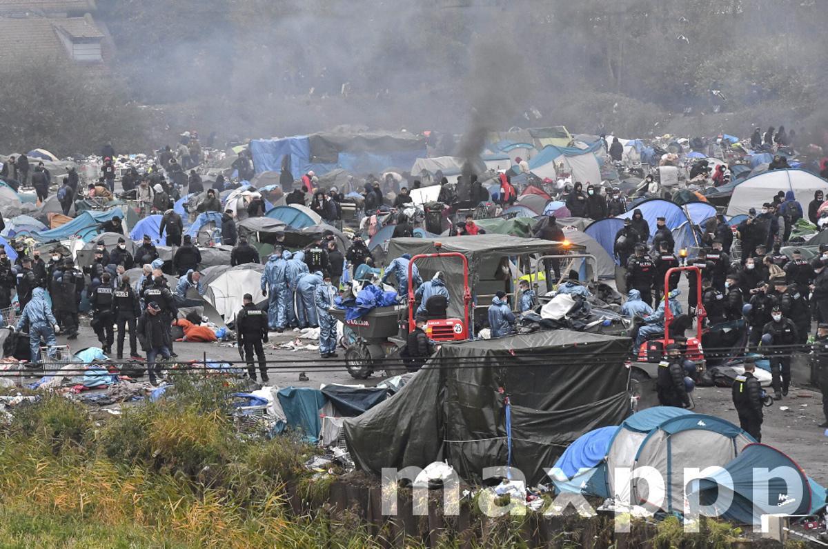 Evacuation du camp de migrants du site de la Secherie