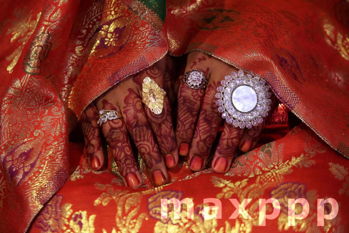 Mass wedding ceremony of 26 couples in Peshawar