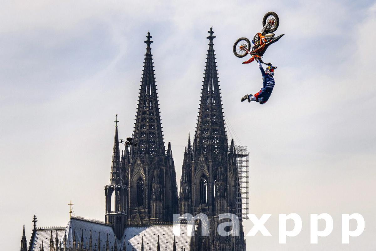 Ackermann Unveils Never Before Seen FMX Tricks
