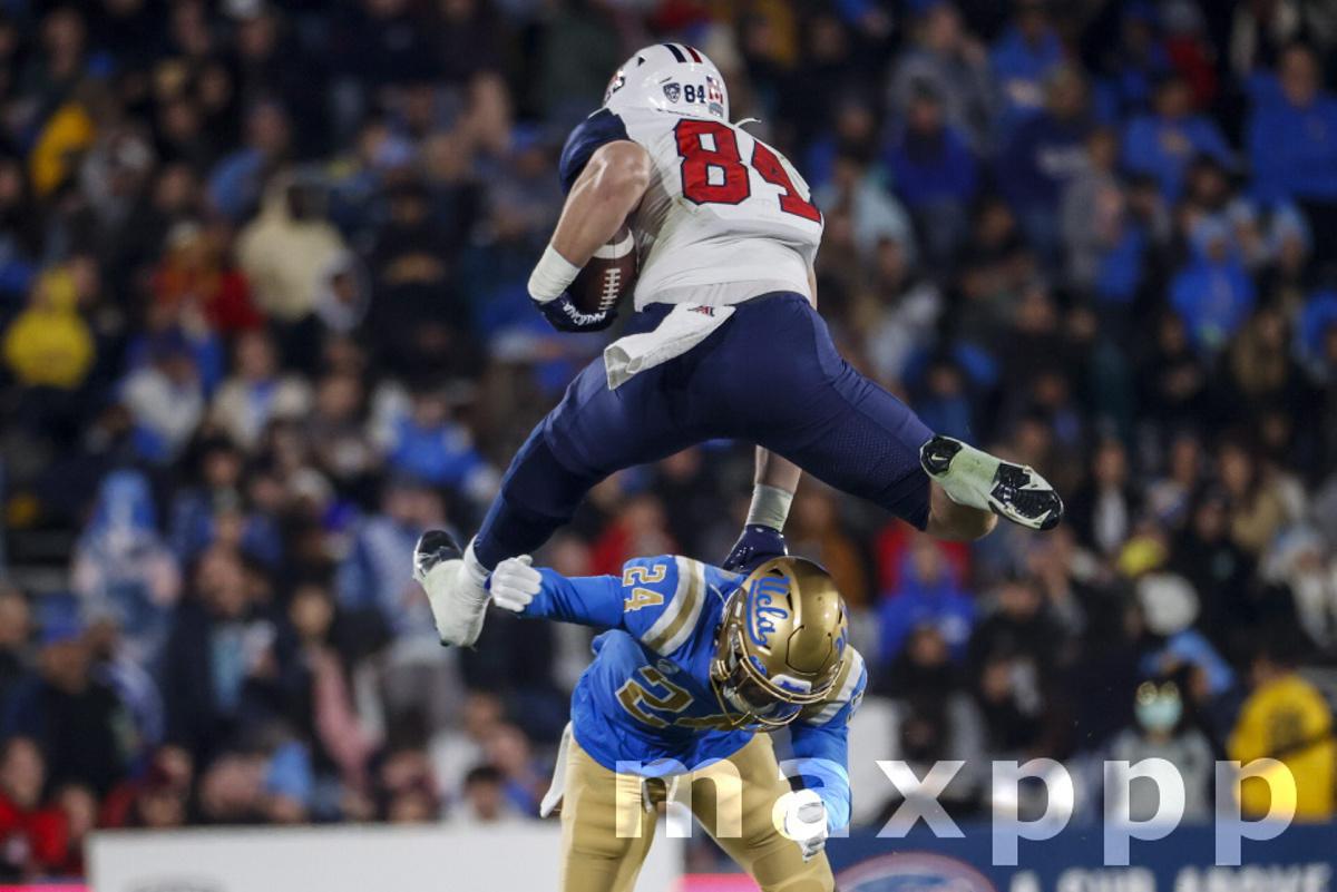 NCAA Footall 2022: Arizona 34:28 UCLA