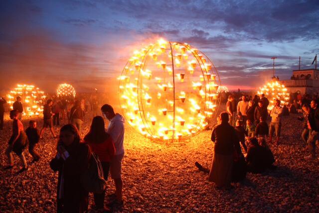Un Été au Havre : 50 000 spectateurs sur la plage pour la soirée d’ouverture Un Été au Havre : 50 000 spectateurs sur la plage pour la soirée d’ouverture