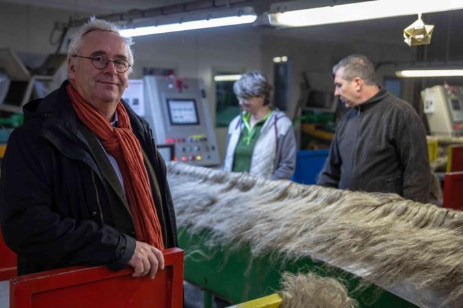 Le lin du Neubourg, dans l'Eure, habille le monde entier : une aide de 250 000€ accordée à la coopérative de teillage Le lin du Neubourg, dans l'Eure, habille le monde entier : une aide de 250 000€ accordée à la coopérative de teillage
