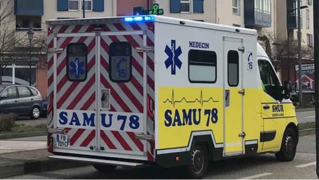 Yvelines : percuté par un véhicule à Trappes, un motard de 53 ans en état d’urgence absolue 