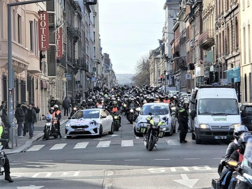 Rouen. Plusieurs milliers de motards en colère défilent pour la suspension de la ZFE Rouen. Plusieurs milliers de motards en colère défilent pour la suspension de la ZFE