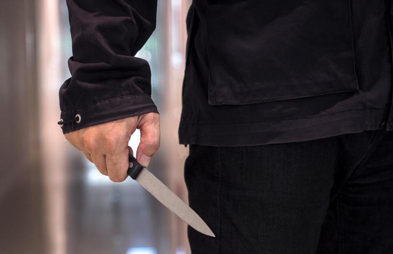 Yvelines. Photographié par la victime, l'agresseur au couteau est interpellé à son domicile à Guyancourt Yvelines. Photographié par la victime, l'agresseur au couteau est interpellé à son domicile à Guyancourt