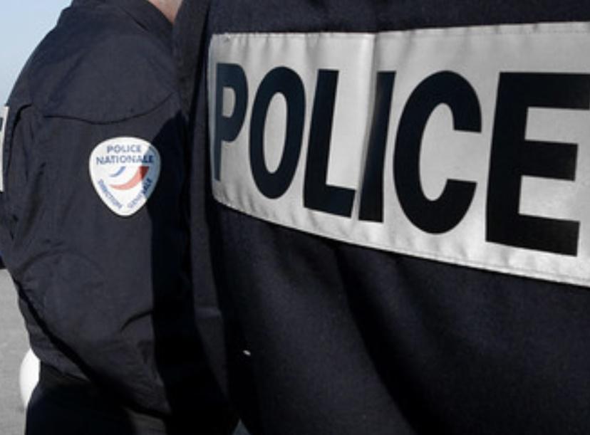 Yvelines : un adolescent interpellé pour un vol à l’arraché sur une femme de 86 ans à la gare de Chaville-Vélizy Yvelines : un adolescent interpellé pour un vol à l’arraché sur une femme de 86 ans à la gare de Chaville-Vélizy