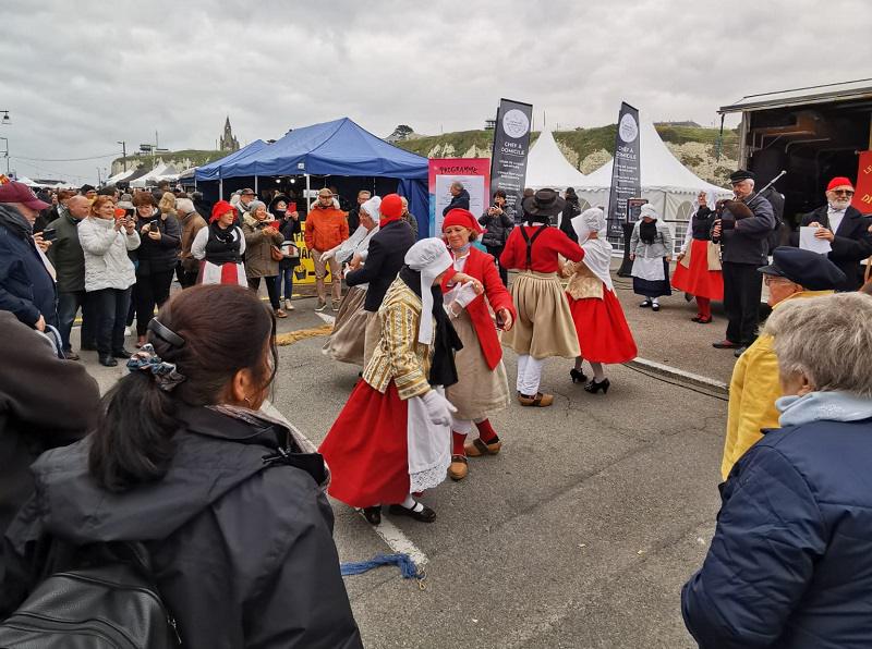 Foire aux harengs et à la coquille Saint-Jacques de Dieppe : les visiteurs sont au rendez-vous