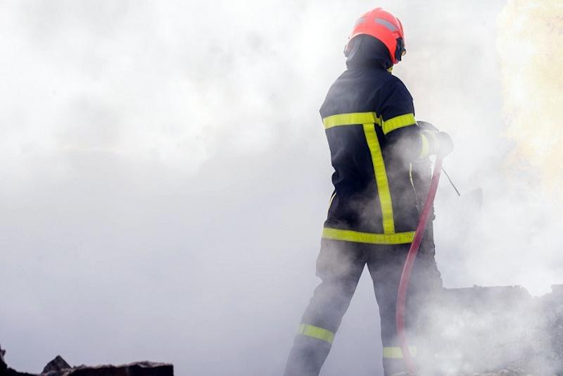 Les sapeurs-pompiers mobilisés pour un feu dans une tour de 10 étages sur les Hauts-de-Rouen  Les sapeurs-pompiers mobilisés pour un feu dans une tour de 10 étages sur les Hauts-de-Rouen