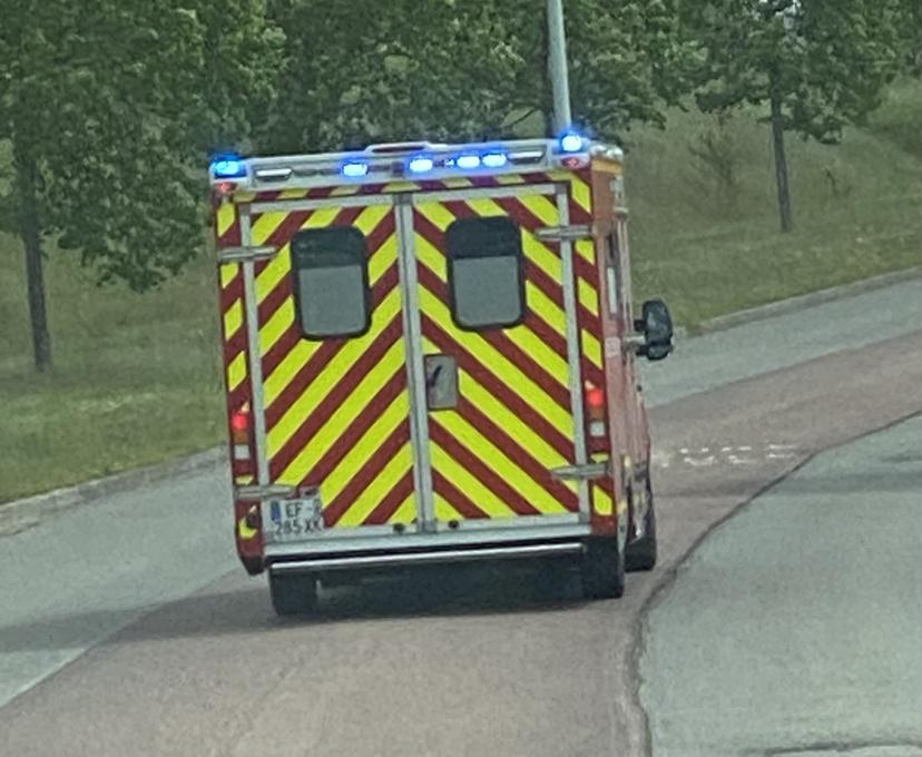 Accident à Préaux (Seine-Maritime) : une jeune conductrice désincarcérée et transportée à l’hôpital