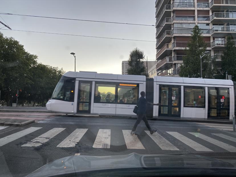 Collision entre deux métrobus ce matin à Petit-Quevilly, près de Rouen : onze victimes et trafic interrompu Collision entre deux métrobus ce matin à Petit-Quevilly, près de Rouen : onze victimes et trafic interrompu