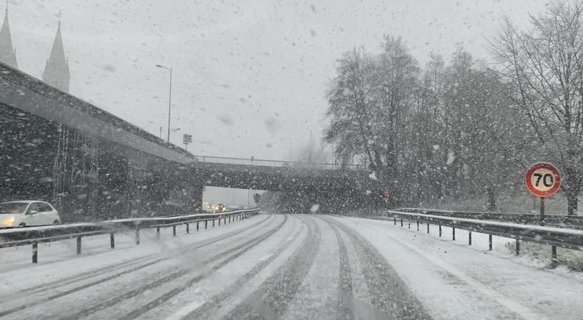 La Seine-Maritime en vigilance orange neige-verglas : prudence sur les routes glissantes La Seine-Maritime en vigilance orange neige-verglas : prudence sur les routes glissantes