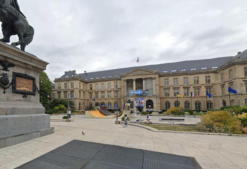 Après Le Havre, Rouen : cinq lycées et la mairie visés par de fausses alertes à la bombe