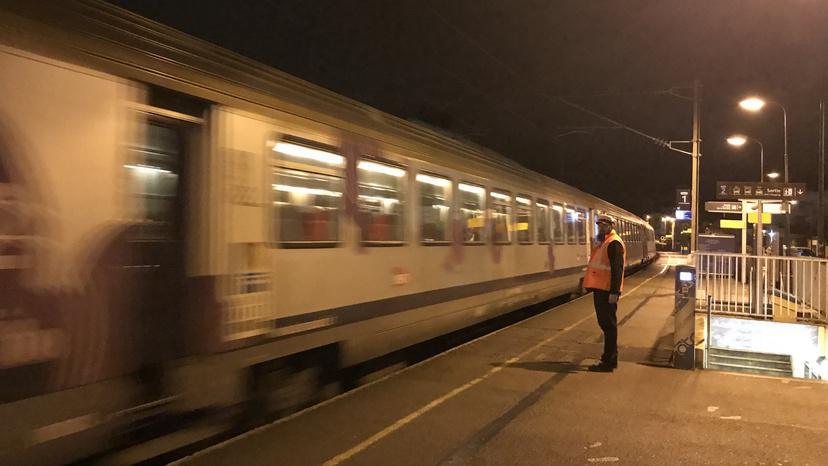 Un véhicule immobilisé sur les voies paralyse la circulation des trains entre Rouen et Yvetot 