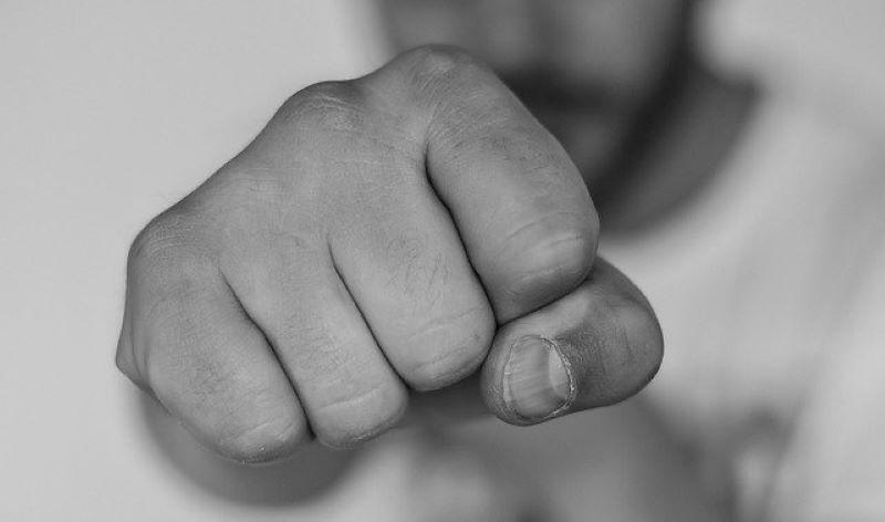 Mantes-la-Ville (Yvelines) : un homme asperge son ex-compagne d’alcool et menace de la brûler : quatre ans de prison