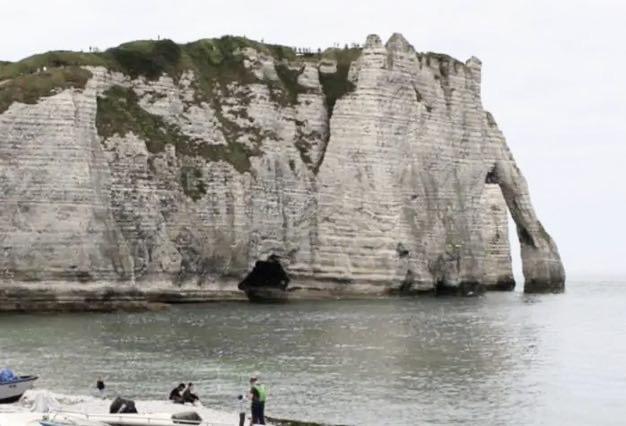 Seine-Maritime : le corps d’un homme découvert au « Trou à l’homme » à Étretat 