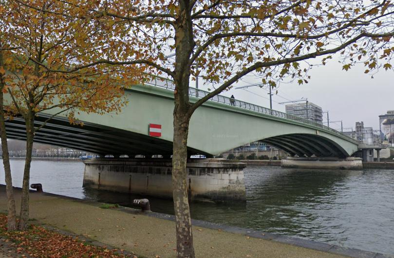 Seine-Maritime : un homme repêché dans la Seine près du pont Jeanne-d'Arc, à Rouen 