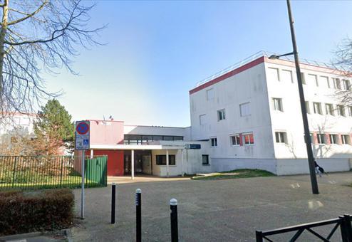 Le Havre : des bouteilles contenant une substance explosive jetées dans l'enceinte d'un collège