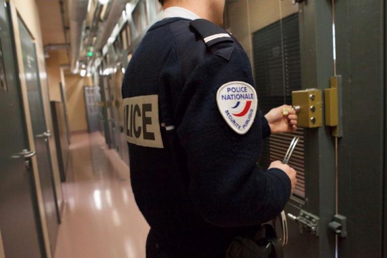 Yvelines. Exhibition sexuelle et menaces de mort : deux hommes interpellés à Louveciennes 