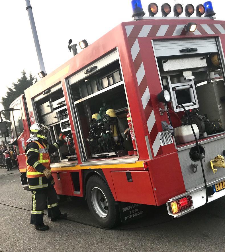 Incendie en cours sur le site de l’entreprise BEA à Alizay (Eure) : 60 sapeurs-pompiers mobilisés