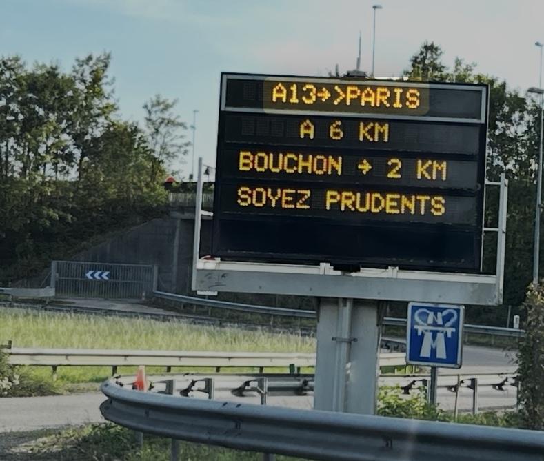 Week-end du 14 juillet : plus de 150 km de bouchons dans l’Ouest ce samedi matin, accidents en Normandie