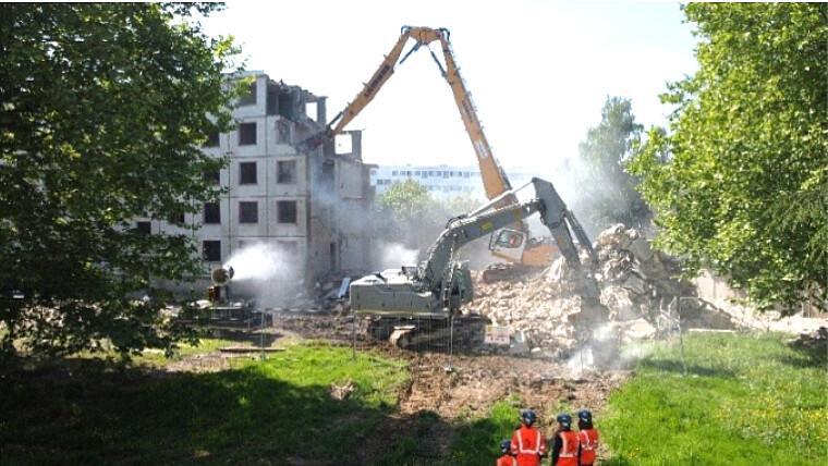 Rouen : cinq immeubles des années 60 démolis pour laisser place à un nouveau quartier Rouen : cinq immeubles des années 60 démolis pour laisser place à un nouveau quartier
